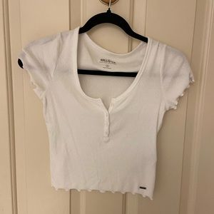 Hollister White “Must-Have Collection” Tee with buttons Size Small